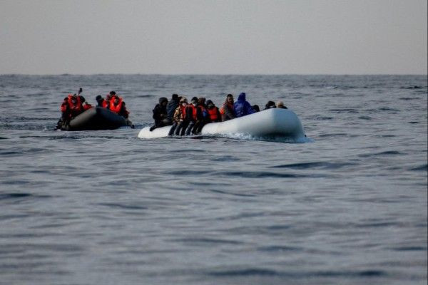 Pas-de-Calais அருகே 78 புலம்பெயர்ந்தோர் கடலில் மீட்பு!!
