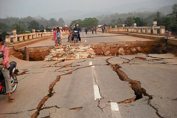  மியன்மாரில் சில நாட்களாக தொடர்ந்து நிலநடுக்கங்கள்  - பீதியில் மக்கள்