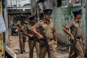இலங்கை முழுவதும் விசேட சுற்றிவளைப்பு - பலர் கைது