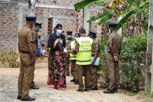 இலங்கையில் மனைவியை கொலை செய்துவிட்டுத் தப்பியோடிய கணவன்!