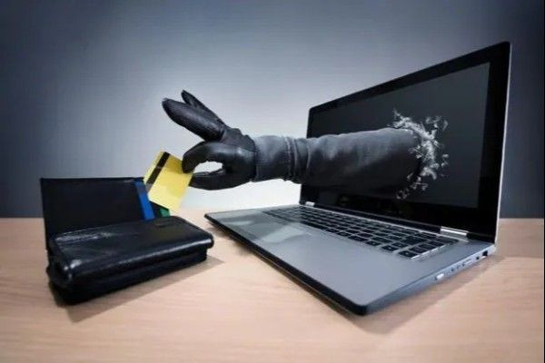 இலங்கையில் இணையவழி நிதி மோசடியில் ஈடுபட்ட 147 வௌிநாட்டவர் கைது