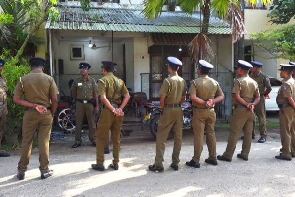 சுவிஸில் இருந்து யாழ் சென்ற முதியவர் படுகொலை - இருவர் கைது