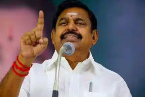 கருணாநிதிக்கு வீட்டுச் சிறை குறித்து  சட்டரீதியாக விசாரணை: இபிஎஸ்