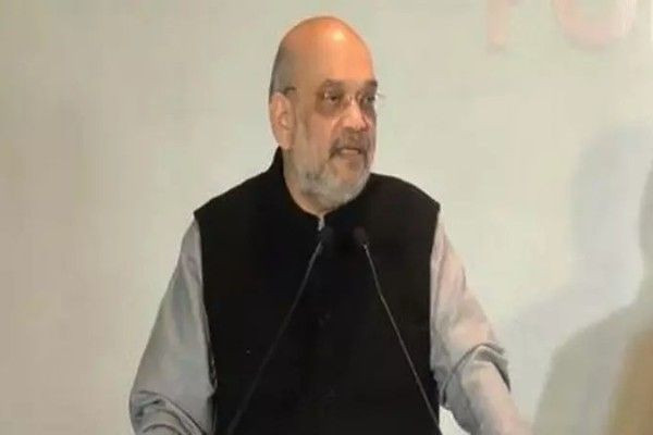திமுக - காங்கிரஸ் ஆட்சியில் ரூ.15 ஆயிரம் கோடி மோசடி:  அமித் ஷா குற்றச்சாட்டு