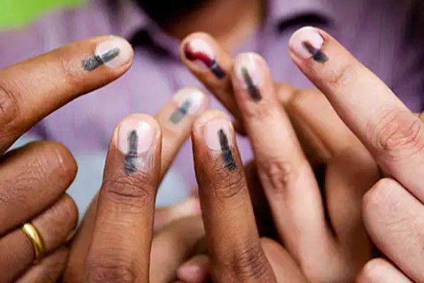 தமிழக சட்டசபை தேர்தல்; மதியம் 3 மணி நிலவரப்படி 70% ஓட்டுப்பதிவு