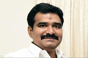 ரூ.2.50 லட்சம் கோடி கடன் எப்படி வந்தது? மின் வாரிய அதிகாரிகளிடம் அமைச்சர் கேள்வி