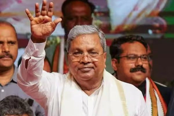 மகனுக்கு துணை முதல்வர் பதவி கேட்கிறார் சித்தராமையா