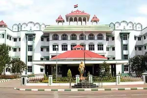 போக்சோ சட்டம் பழிவாங்கும் ஆயுதமாக மாறக்கூடாது; உயர்நீதிமன்றம் எச்சரிக்கை