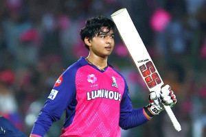 சூர்யவன்ஷி எனும் புயல்... சிதறடிக்கப்பட்ட RCB