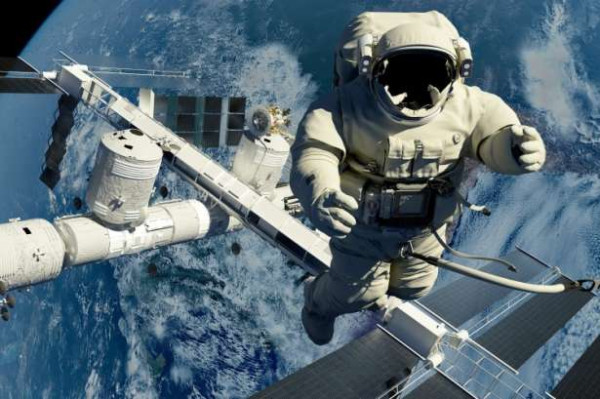 மீண்டும் நிலவில் கால் பதிக்கவிருக்கும் நாசா- 2026 தொடக்கத்தில் Artemis 2 திட்டம்