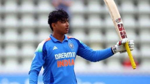 இளையோர் கிரிக்கெட்டில் புதிய உலக சாதனை படைத்த வைபவ் சூர்யவன்ஷி